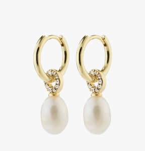 Baker Freshwater Pearl Earrings - Gold plated