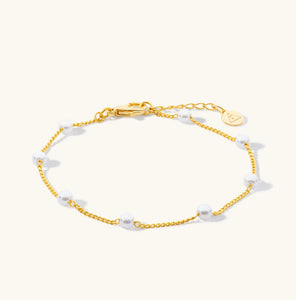 Gaia pearl chain bracelet